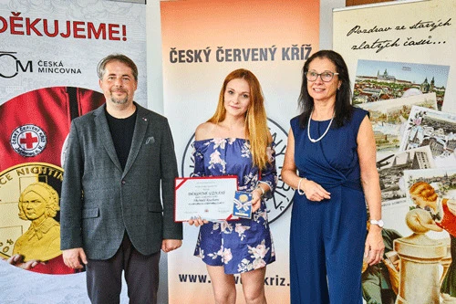  Členové OS ČČK Pardubice převzali medaile 